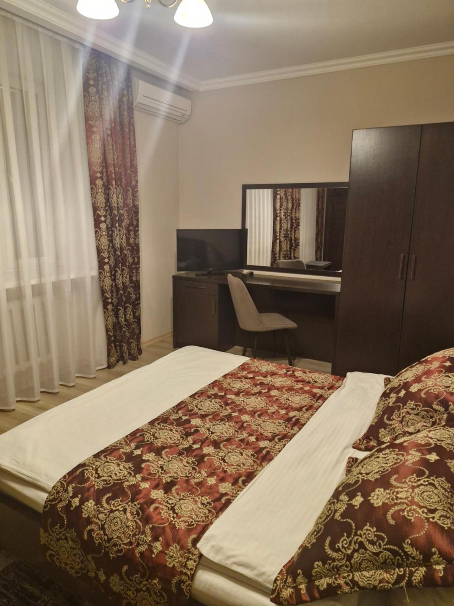 Hotel Nurtau Pavlodar Exterior foto