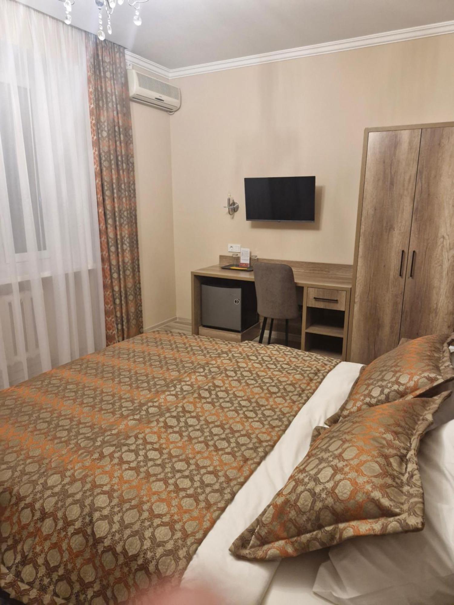 Hotel Nurtau Pavlodar Exterior foto